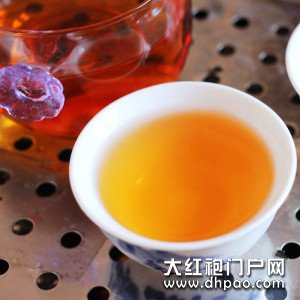马头岩肉桂大红袍的茶汤